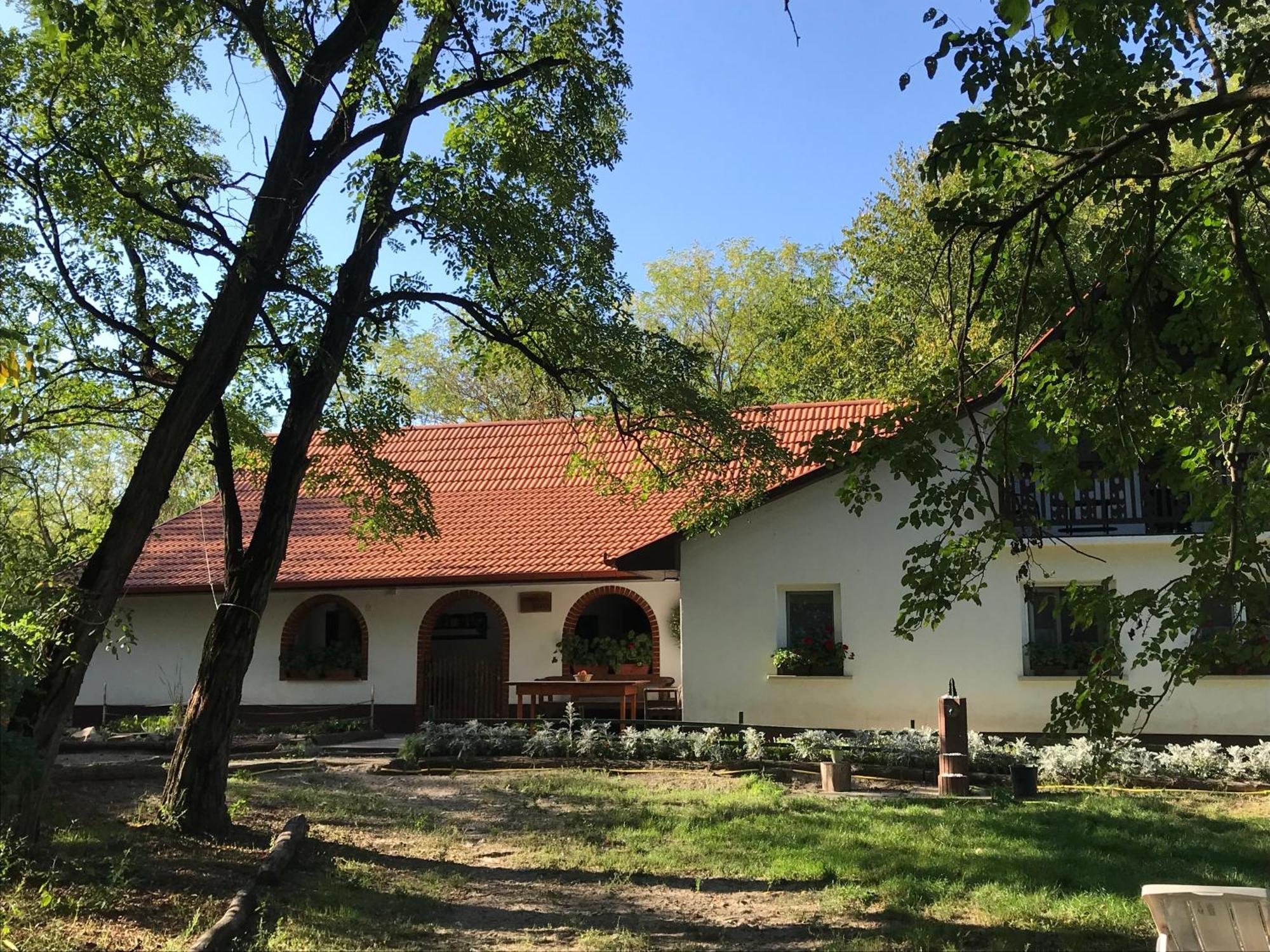 Aparthotel Tornacos Tanya Vendeghaz*** Es Gasztroporta Kiskunmajsa Exterior foto
